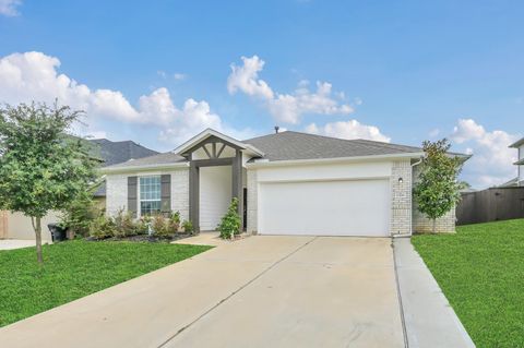 Photo of 1308 Mainland Shores Lane, Montgomery, TX 77316 (MLS # 64732589)