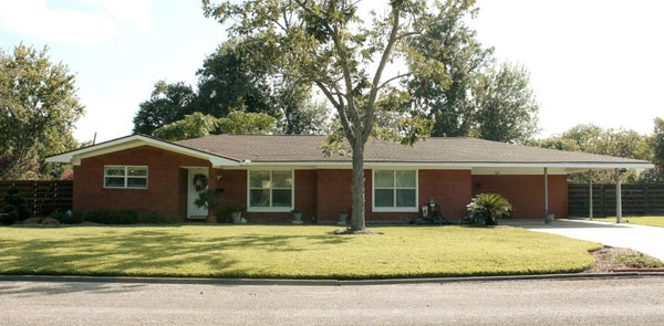 1201 CAREY DR, SWEENY, TX 77480 - Image 8eaeacc52279a3eab611639c1907d1dd/435069749