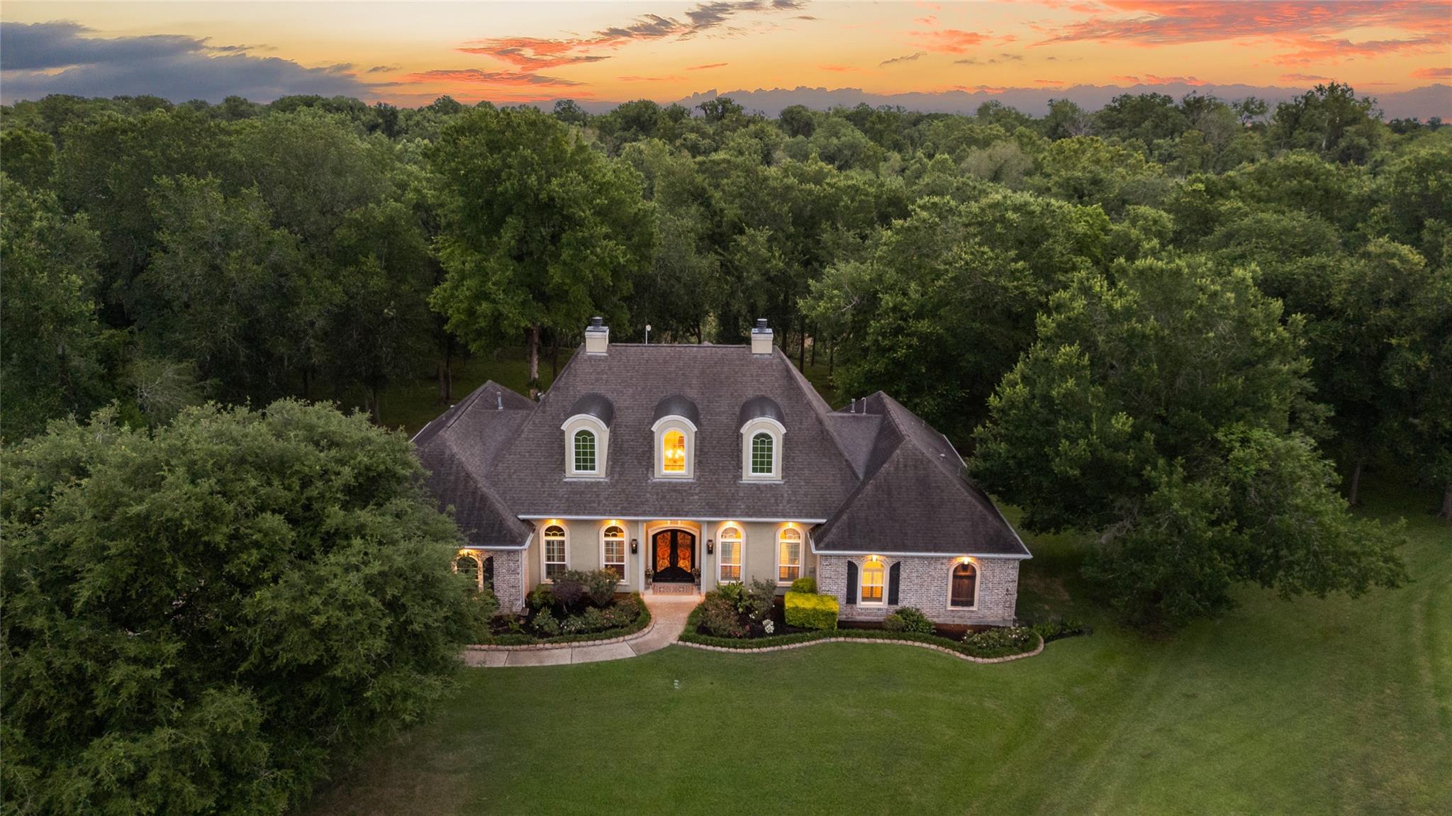 32403 Waterhouse Court
