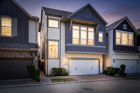 Photo of 10939 Brambling Wood Drive, Houston, TX 77043 (MLS # 33392590)