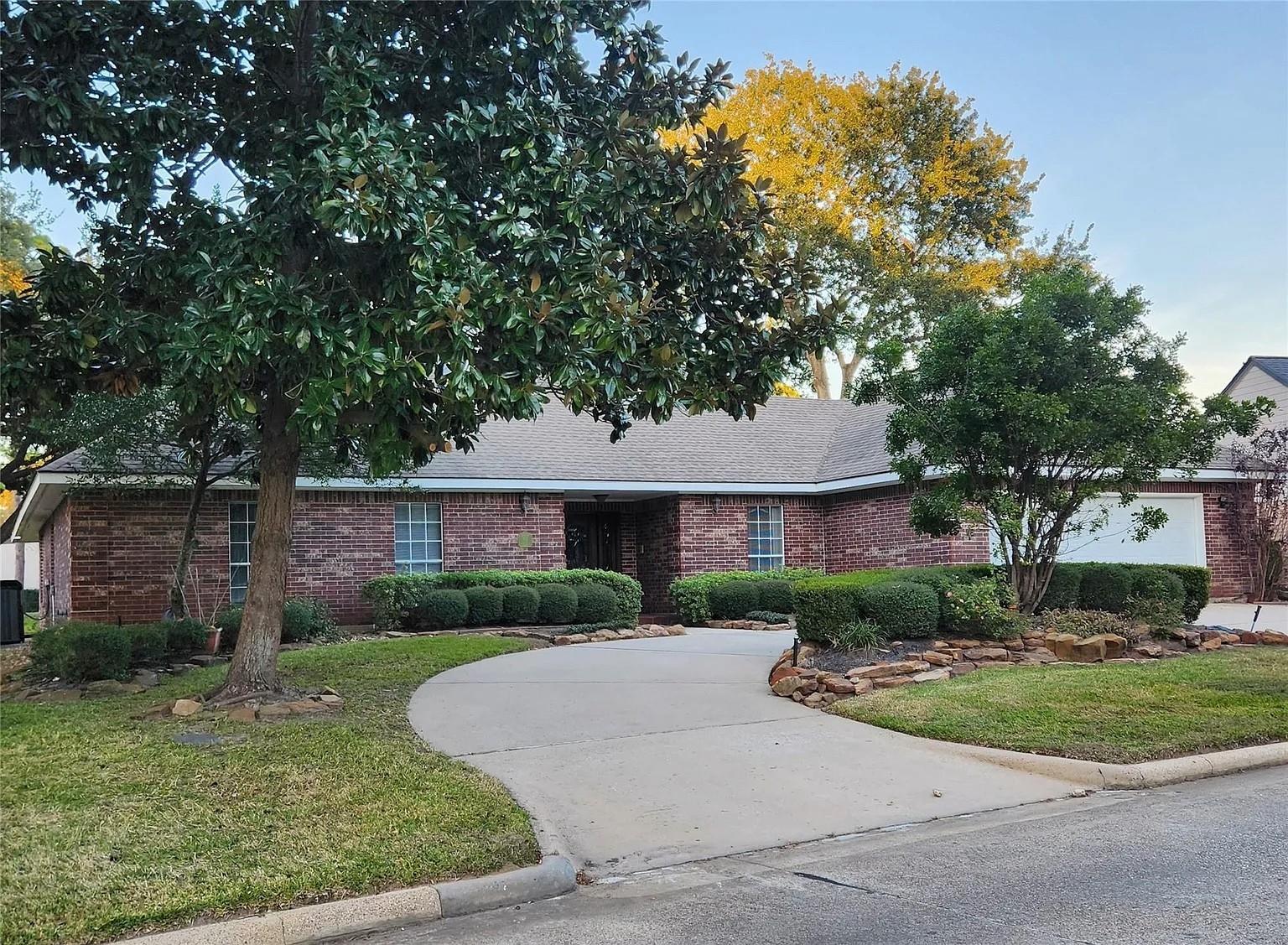 104 April Wind Drive S