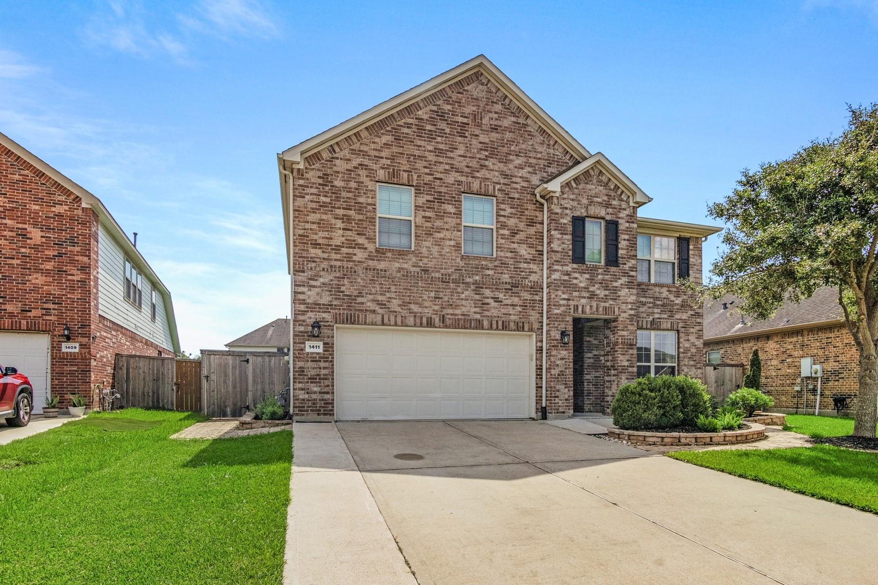 1411 Silver Rings Court