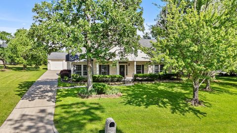 Photo of 12690 Longmire Way, Conroe, TX 77304 (MLS # 17824865)