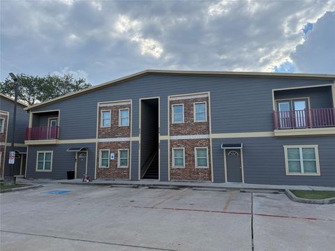Photo of 716 Kolb Road #204, South Houston, TX 77587 (MLS # 88272662)