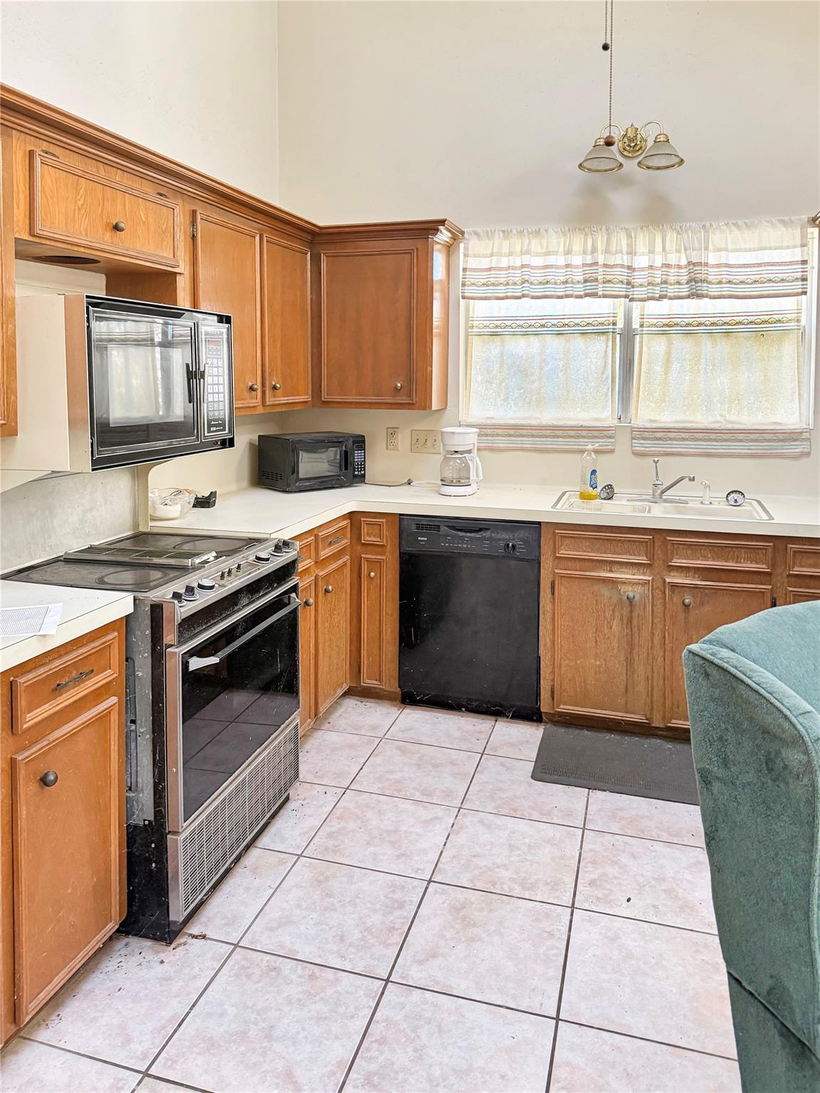 58 April Wind Drive S