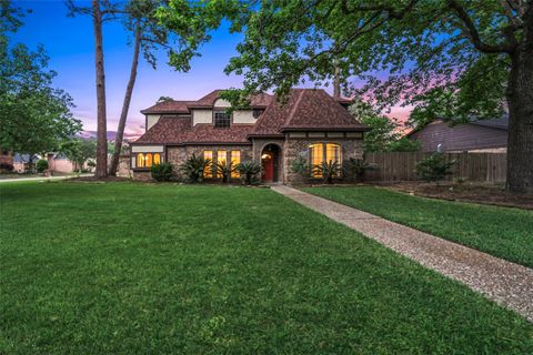 Photo of 19830 Atascocita Pines Drive, Humble, TX 77346 (MLS # 48297145)