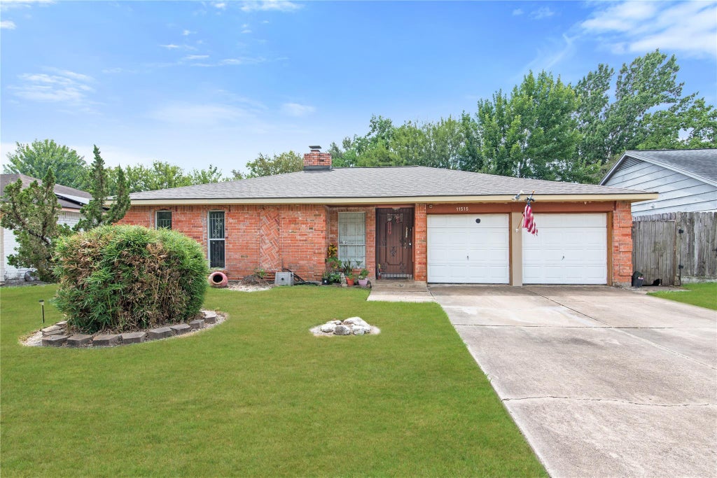 Photo of 11515 Ensbrook Drive, Houston, TX 77099 (MLS # 68015050)