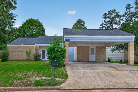 Photo of 12079 Maverick Drive, Willis, TX 77378 (MLS # 94246355)
