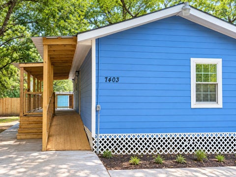 Photo of 7403 Backstrom Street, Hitchcock, TX 77563 (MLS # 40297624)