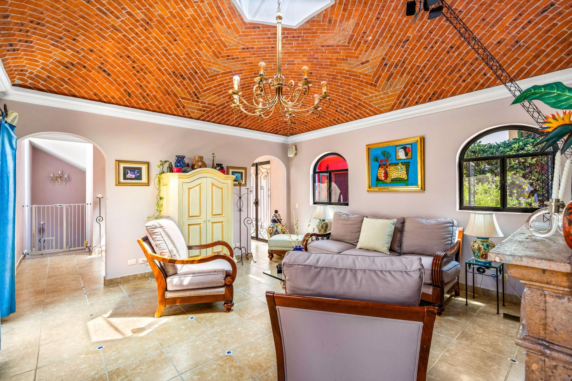 Tennessee 37720, Mexico, 4 Bedrooms Bedrooms, ,2 BathroomsBathrooms,Residential,Active,225341