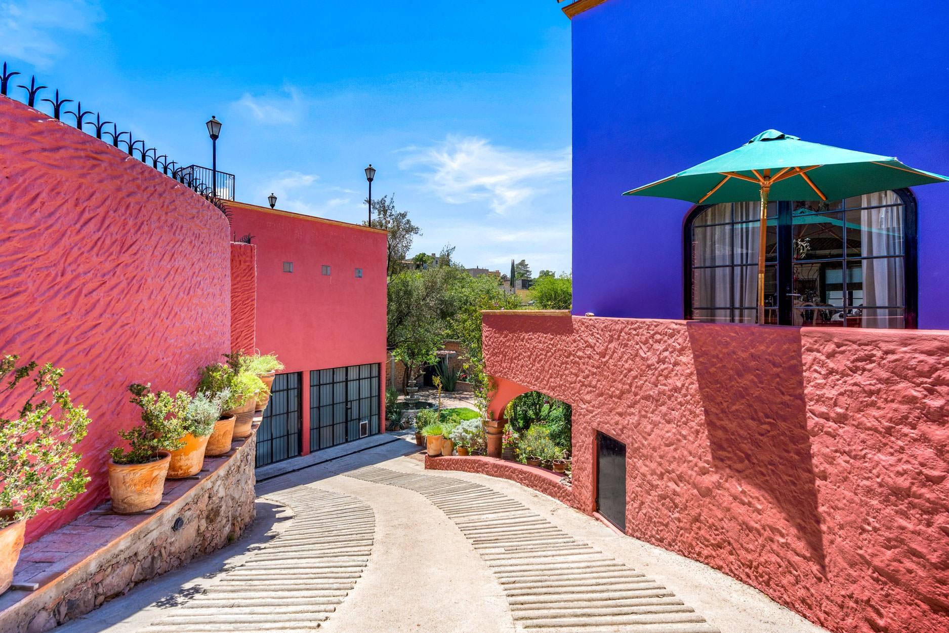 Tennessee 37720, Mexico, 4 Bedrooms Bedrooms, ,2 BathroomsBathrooms,Residential,Active,225341