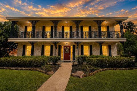 Photo of 1015 Kanah Lane, Houston, TX 77090 (MLS # 9606378)