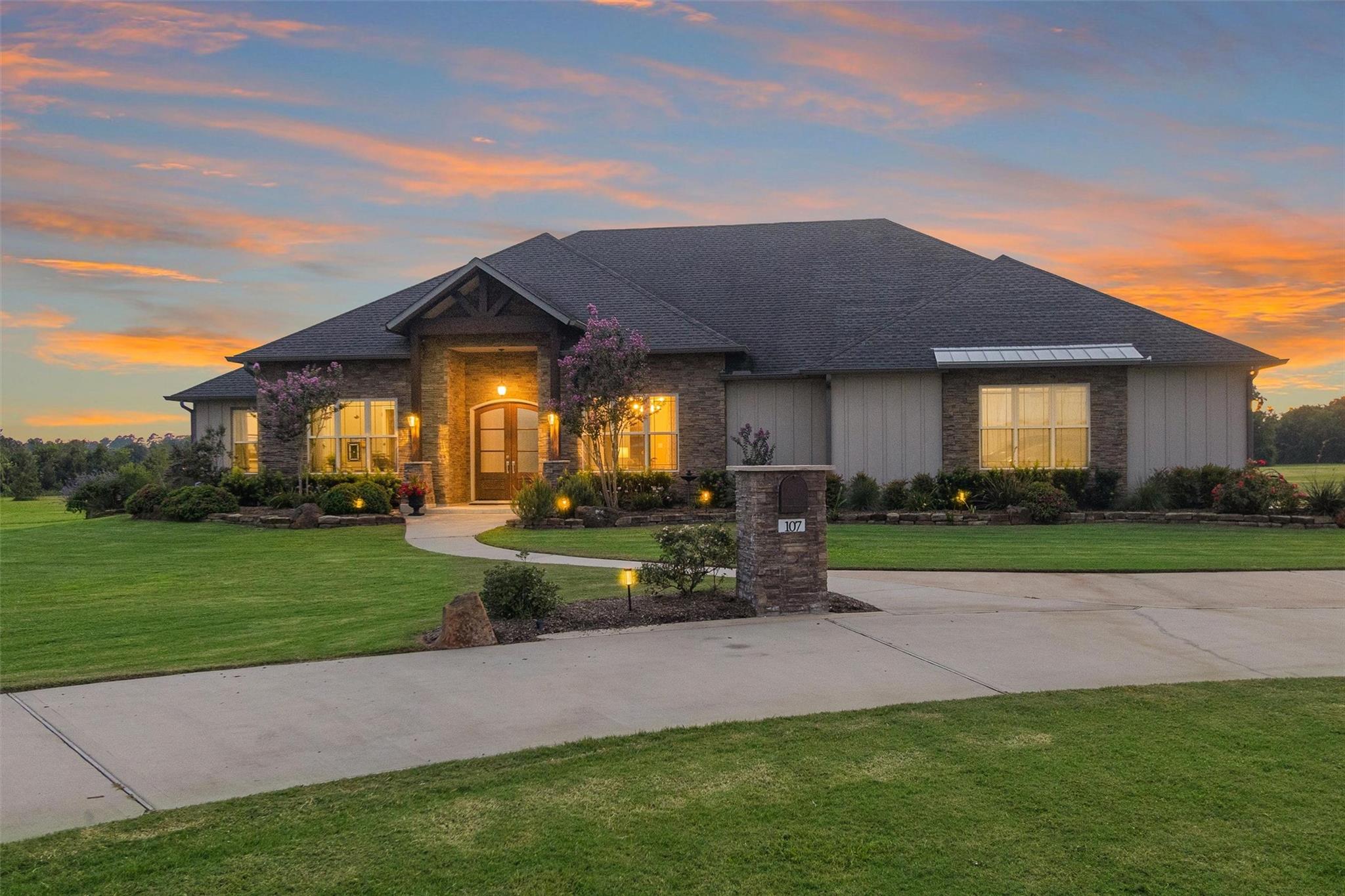 107 Ponderosa Drive