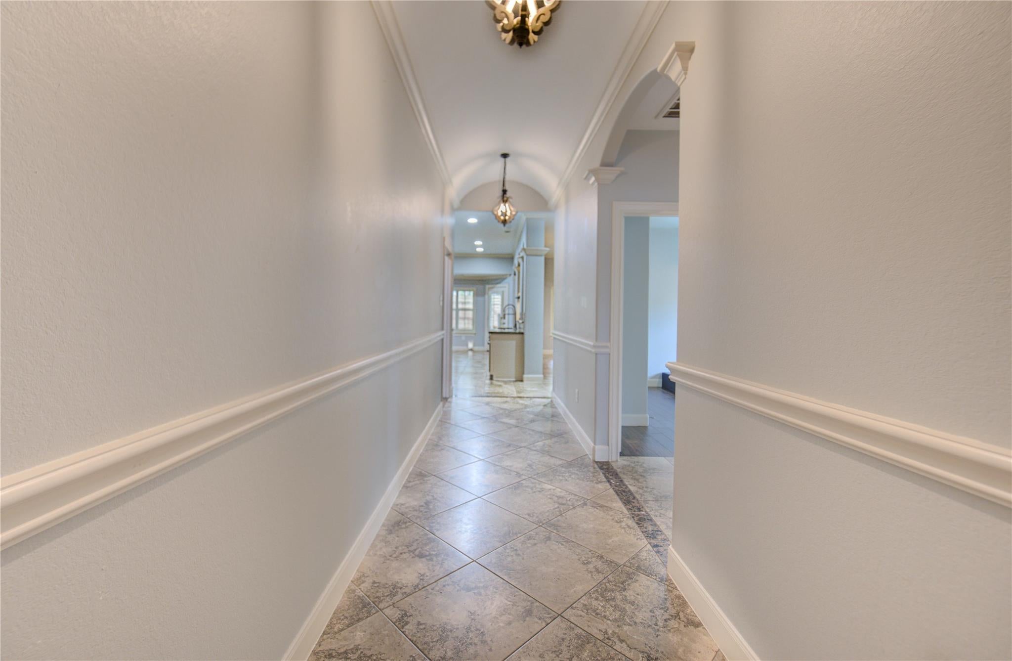 3619 Woodland Lane