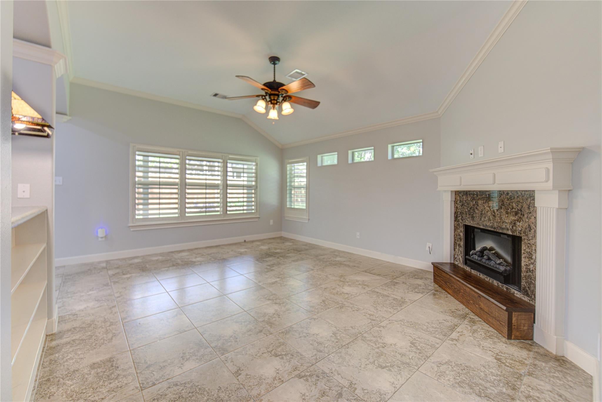 3619 Woodland Lane