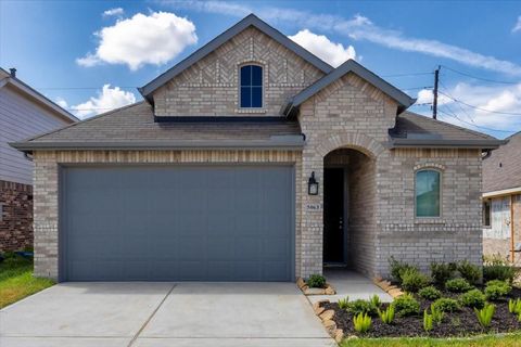 Photo of 5063 Hazel Orchard Drive, Houston, TX 77066 (MLS # 85945817)