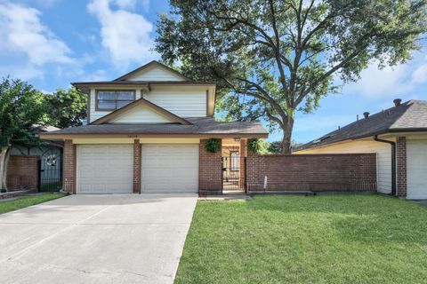 Photo of 16114 Golden Sands Drive, Houston, TX 77095 (MLS # 38434718)