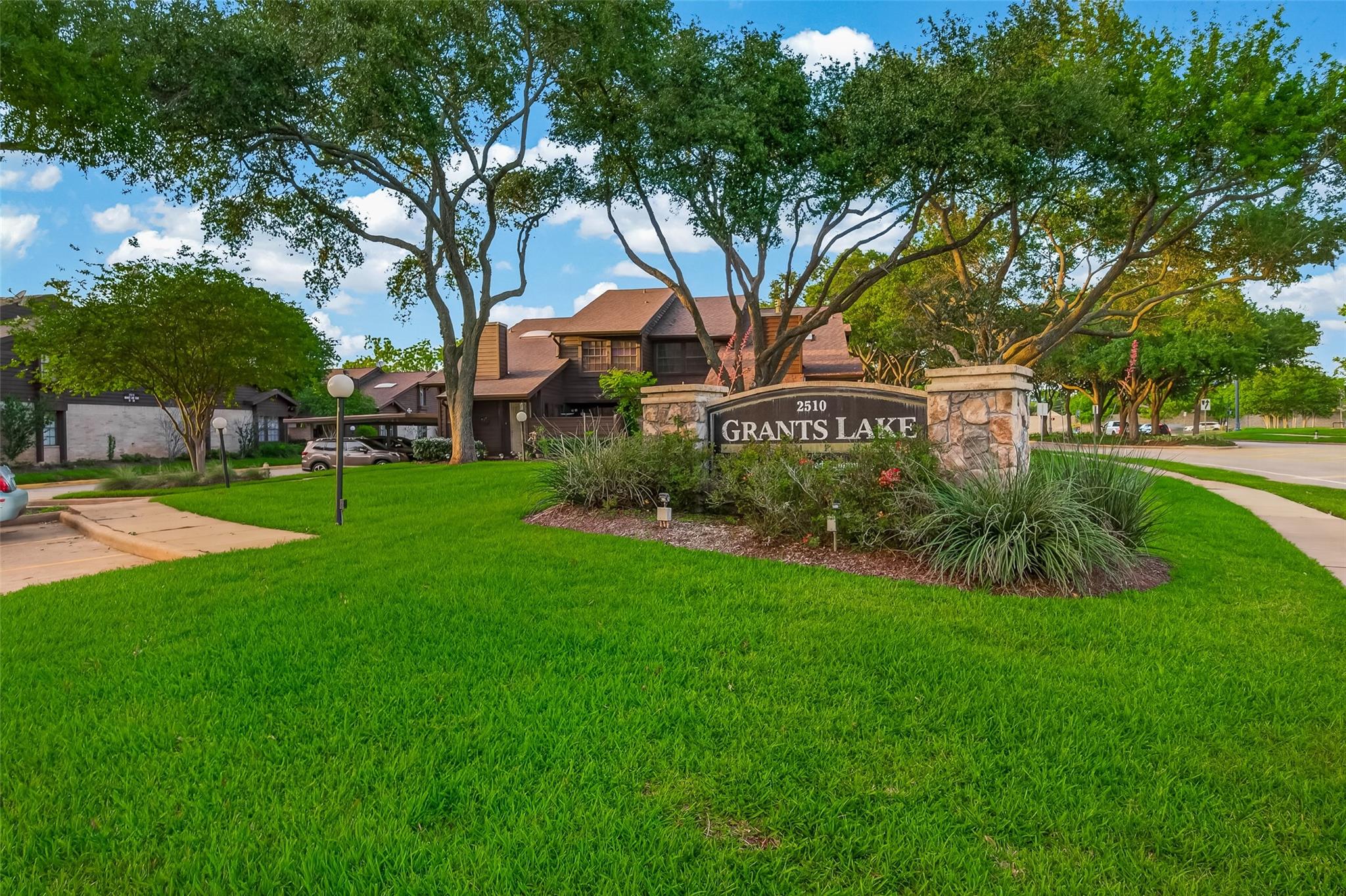 2510 Grants Lake Boulevard 36