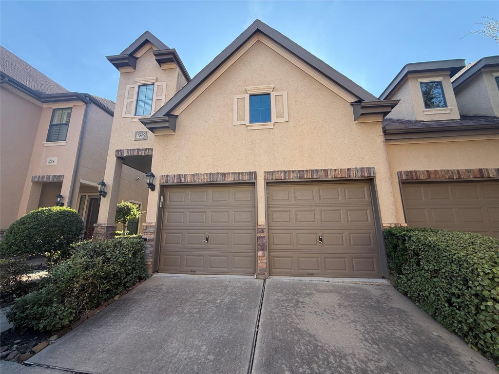 Photo of 2946 Royal Oaks Crest, Houston, TX 77082 (MLS # 69712217)