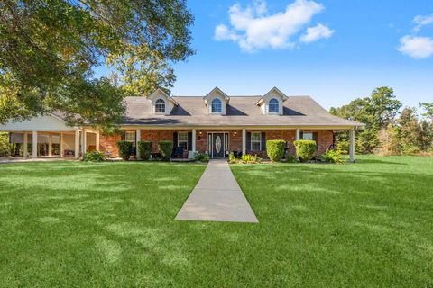 Photo of 130 Country Charm, Livingston, TX 77351 (MLS # 31586746)