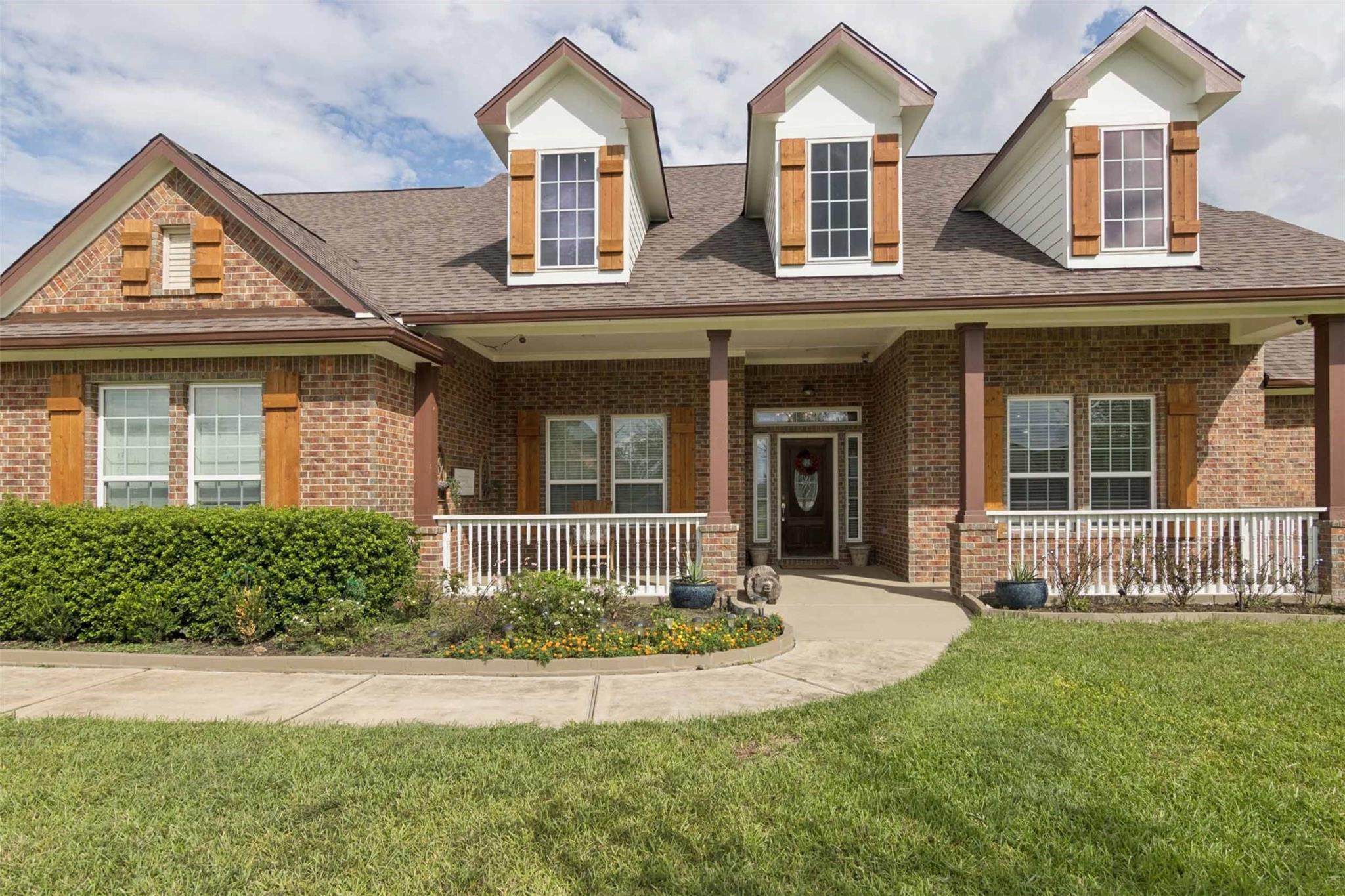 4630 Shadow Grass Dr