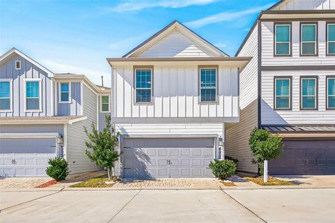 Photo of 10404 Marston Vineyard Drive, Houston, TX 77025 (MLS # 57492853)