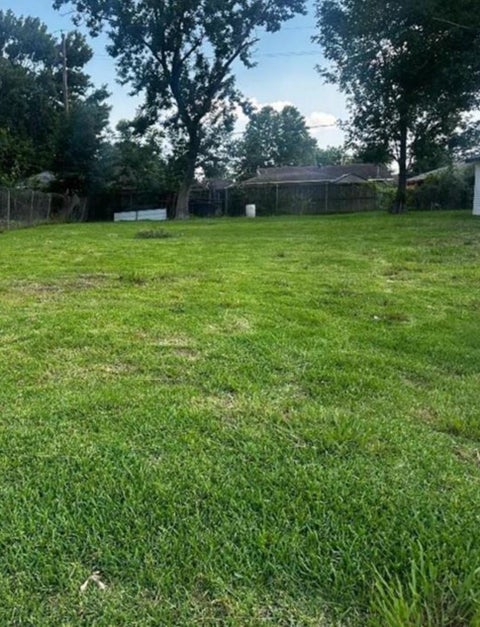 Vacant Land For Sale - 17002 Folsom Drive<br/> Houston, TX 77049