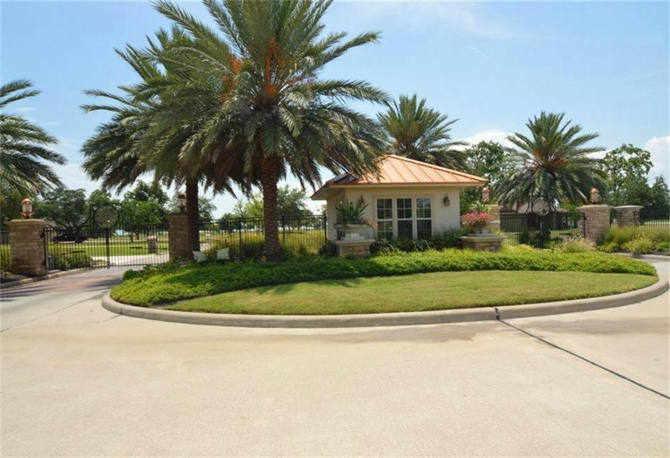 6311 Redfish Reef Drive
