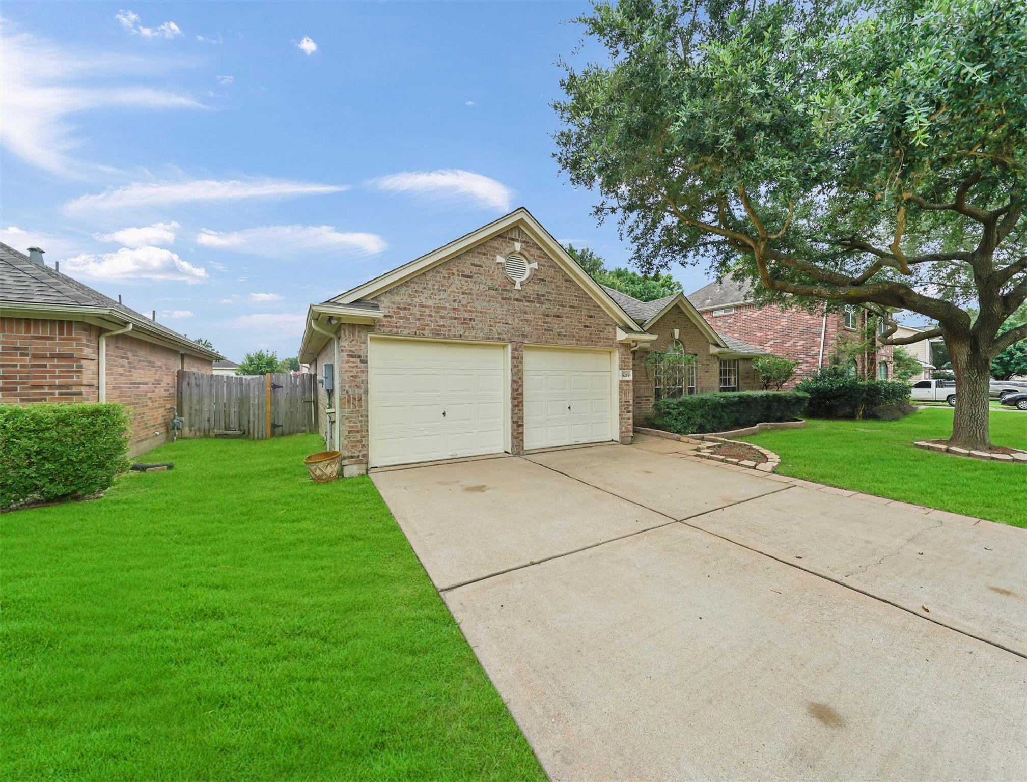 5219 Bay Pines Drive