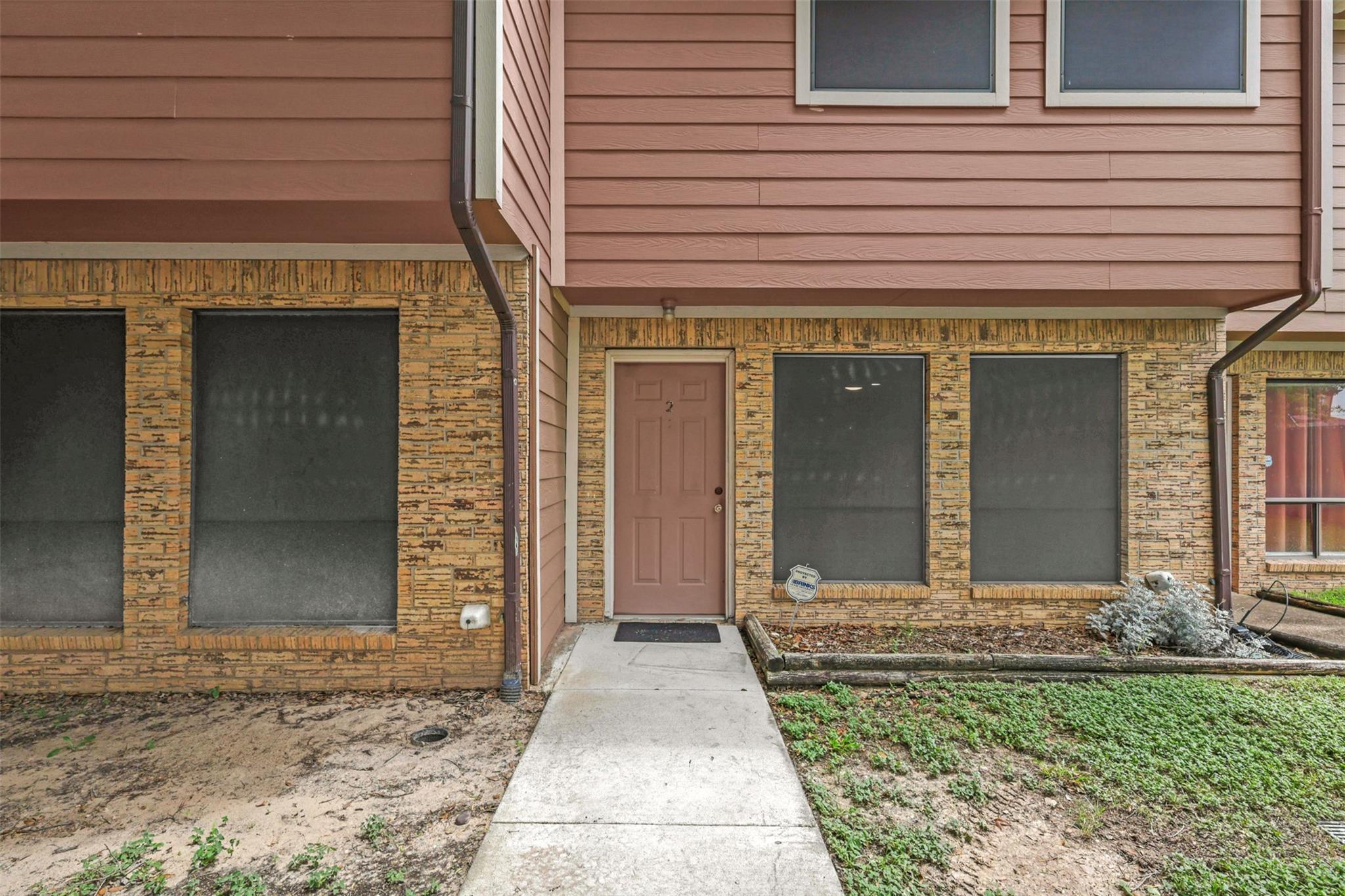 2807 Wildflower Drive 2