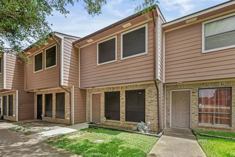 Photo of 2807 Wildflower Drive #2, Bryan, TX 77802 (MLS # 72206732)