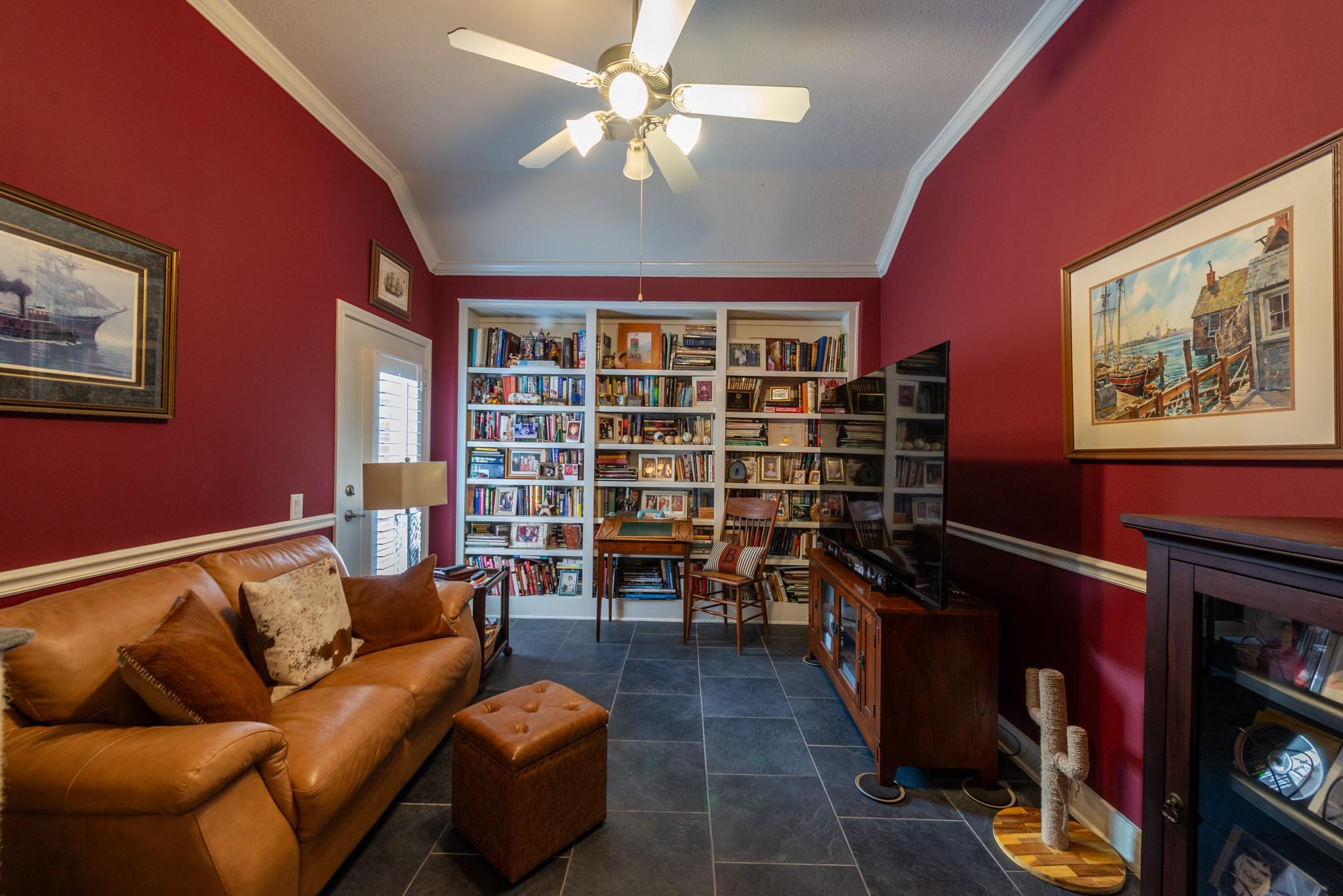 5015 Lodenberry Court