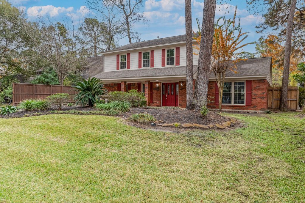 Photo of 3910 Forest Village Drive Dr, Kingwood, TX 77339 (MLS # 13336581)