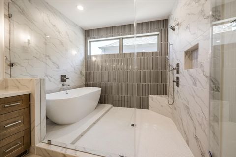 Tiny photo for 2011 Hopkins Street, Houston, TX 77006 (MLS # 12760167)