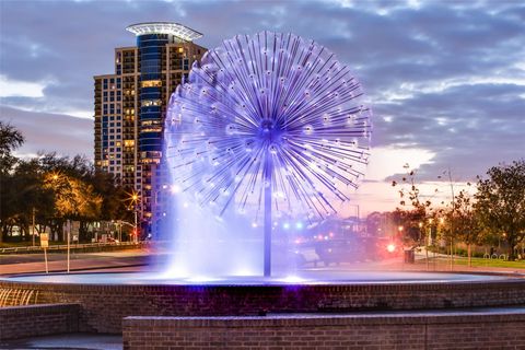 Tiny photo for 2011 Hopkins Street, Houston, TX 77006 (MLS # 12760167)