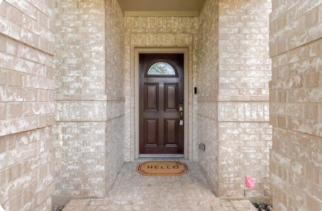 Photo of 8034 Fountain Street, Houston, TX 77051 (MLS # 24030620)