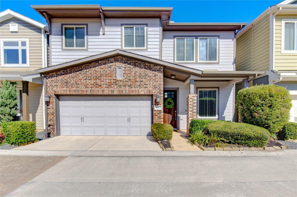 Photo of 8812 Narrow Leaf Street, Houston, TX 77080 (MLS # 46809342)