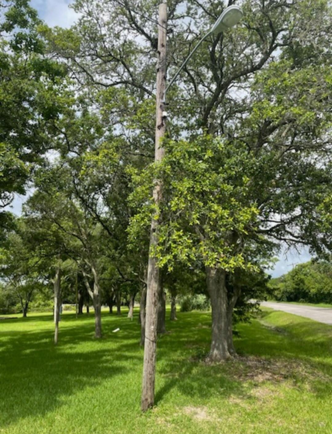 2702 Lake Road