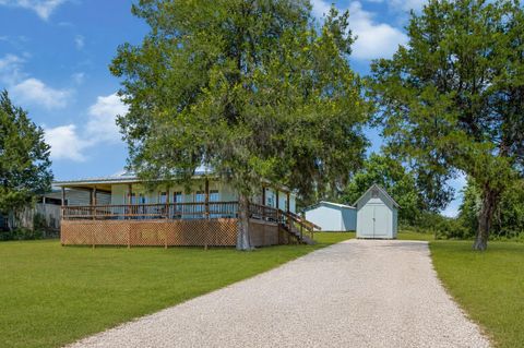 Photo of 890 Paradise Drive, Coldspring, TX 77331 (MLS # 98360620)
