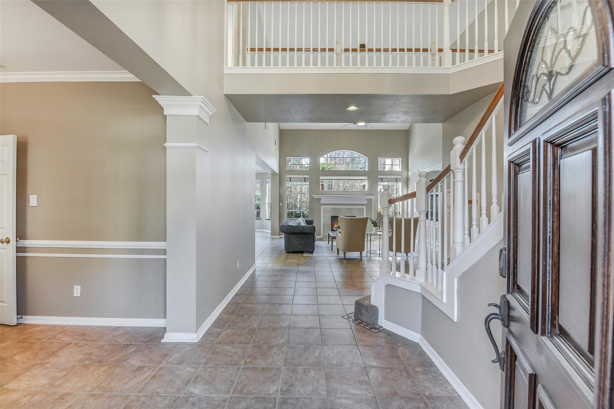 62 N Goldenvine Circle