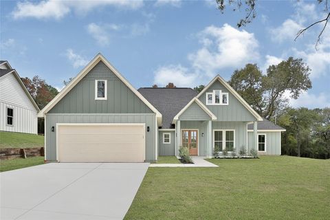 Homes For Sale - 10154 County Road 302<br/> Plantersville, TX 77363