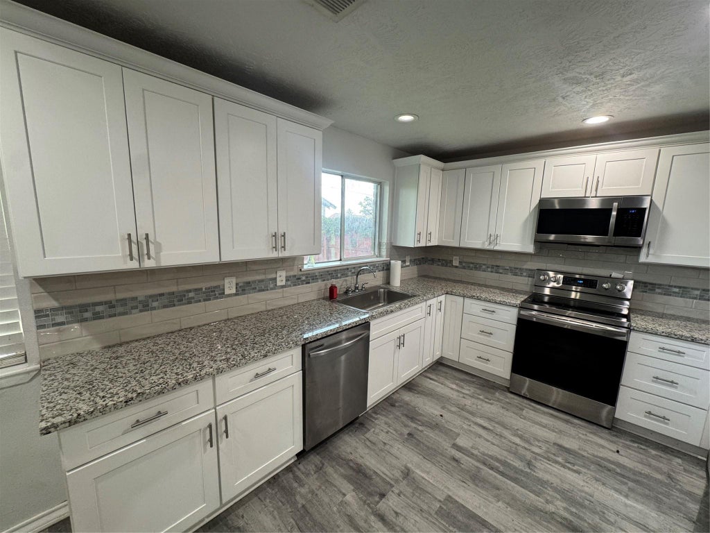 Photo of 3227 Fern Rock Drive, La Porte, TX 77571 (MLS # 47722168)
