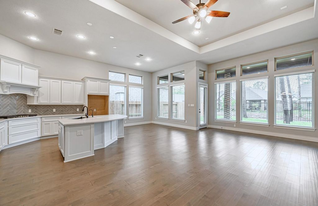 Photo of 9726 Roaring River Falls Lane, Porter, TX 77365 (MLS # 16868882)