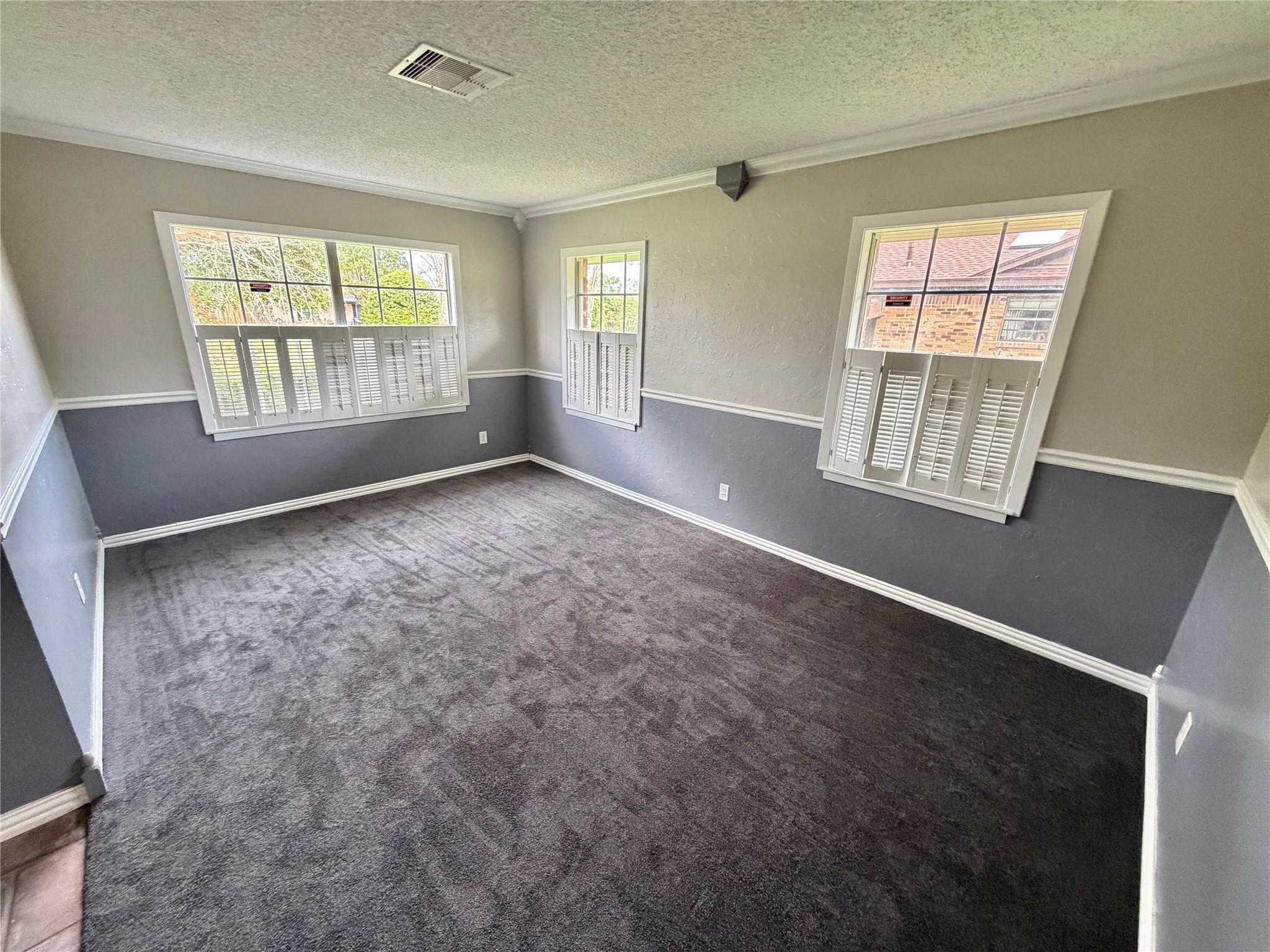 311 Southern Oaks Drive