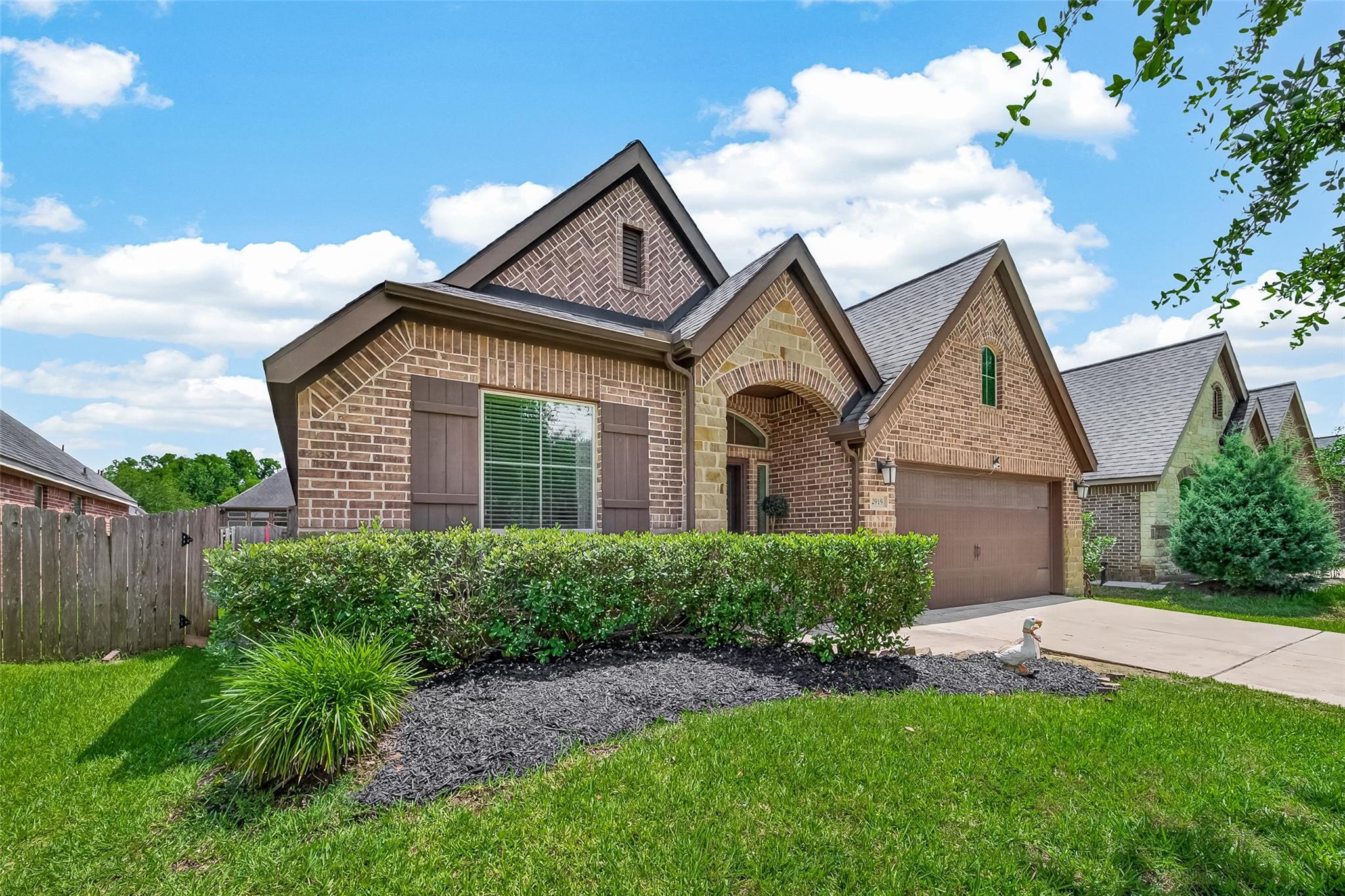 2919 River Flower Lane