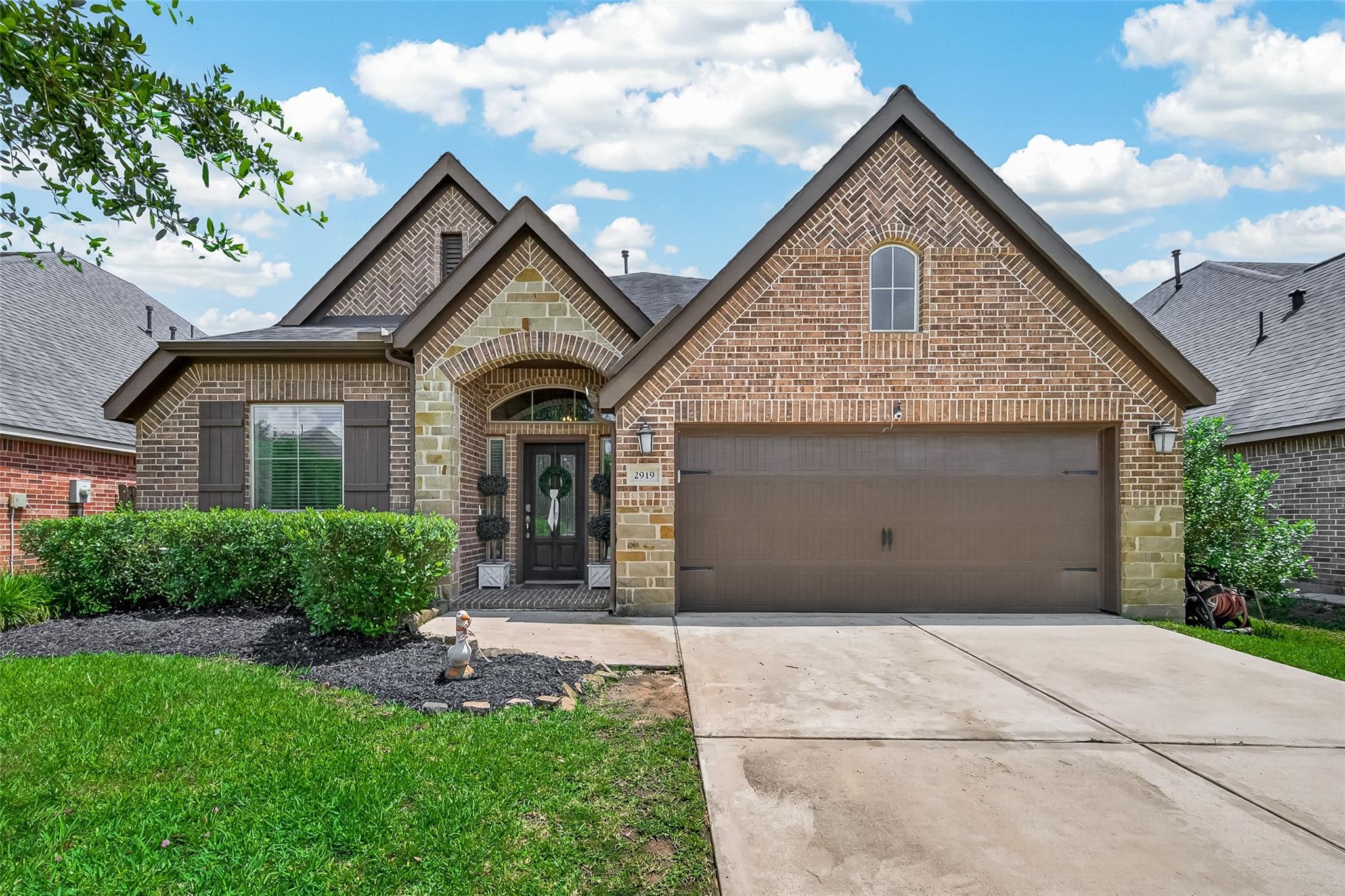 2919 River Flower Lane