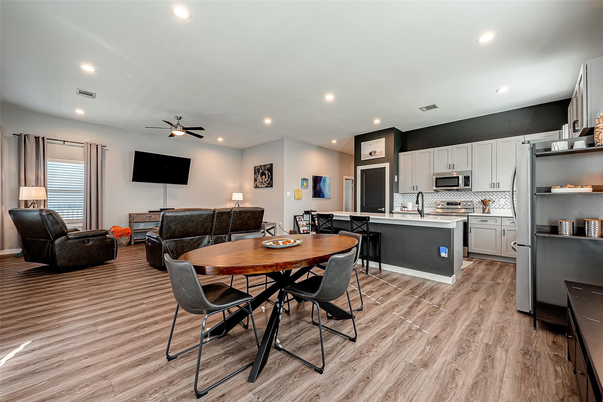 108 Bay Oaks Drive
