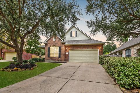 Photo of 28 Misty Harbor E, Montgomery, TX 77356 (MLS # 96484419)