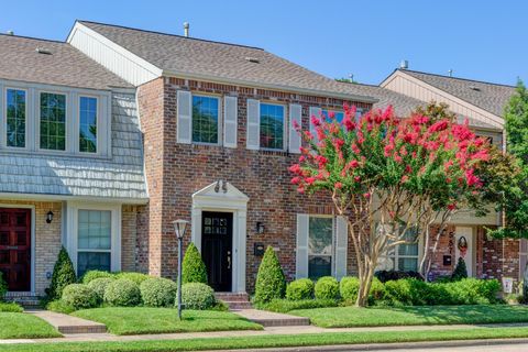Photo of 5869 Valley Forge Drive #102, Houston, TX 77057 (MLS # 83046354)