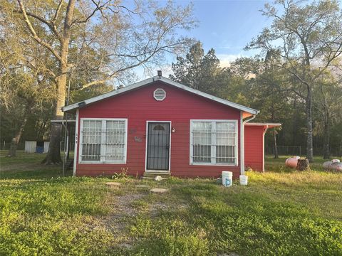 Photo of 650 Our Road, Shepherd, TX 77371 (MLS # 41412727)